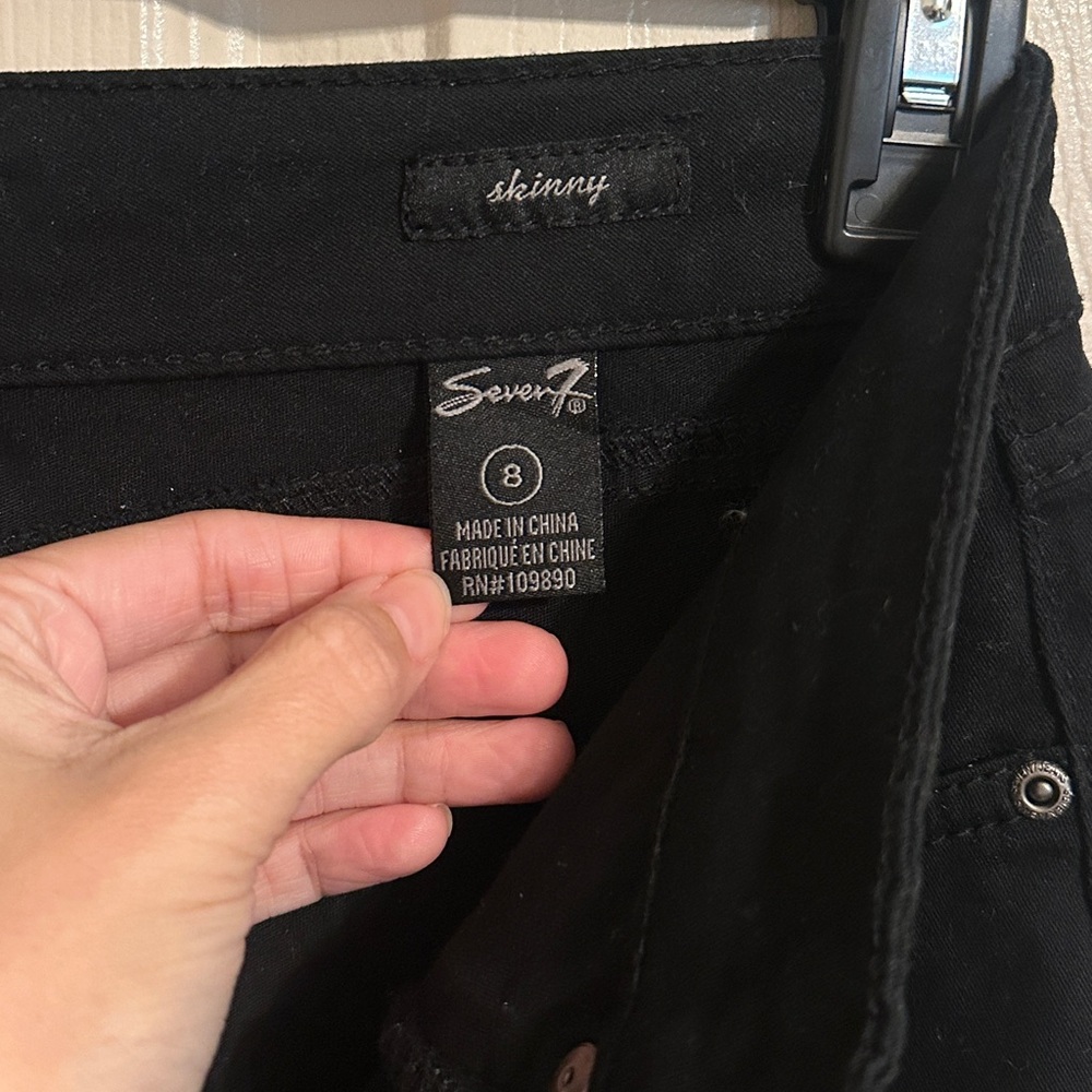 Seven7 Women's Classic Black Skinny Jeans, Sz 8 - Picture 6 of 8